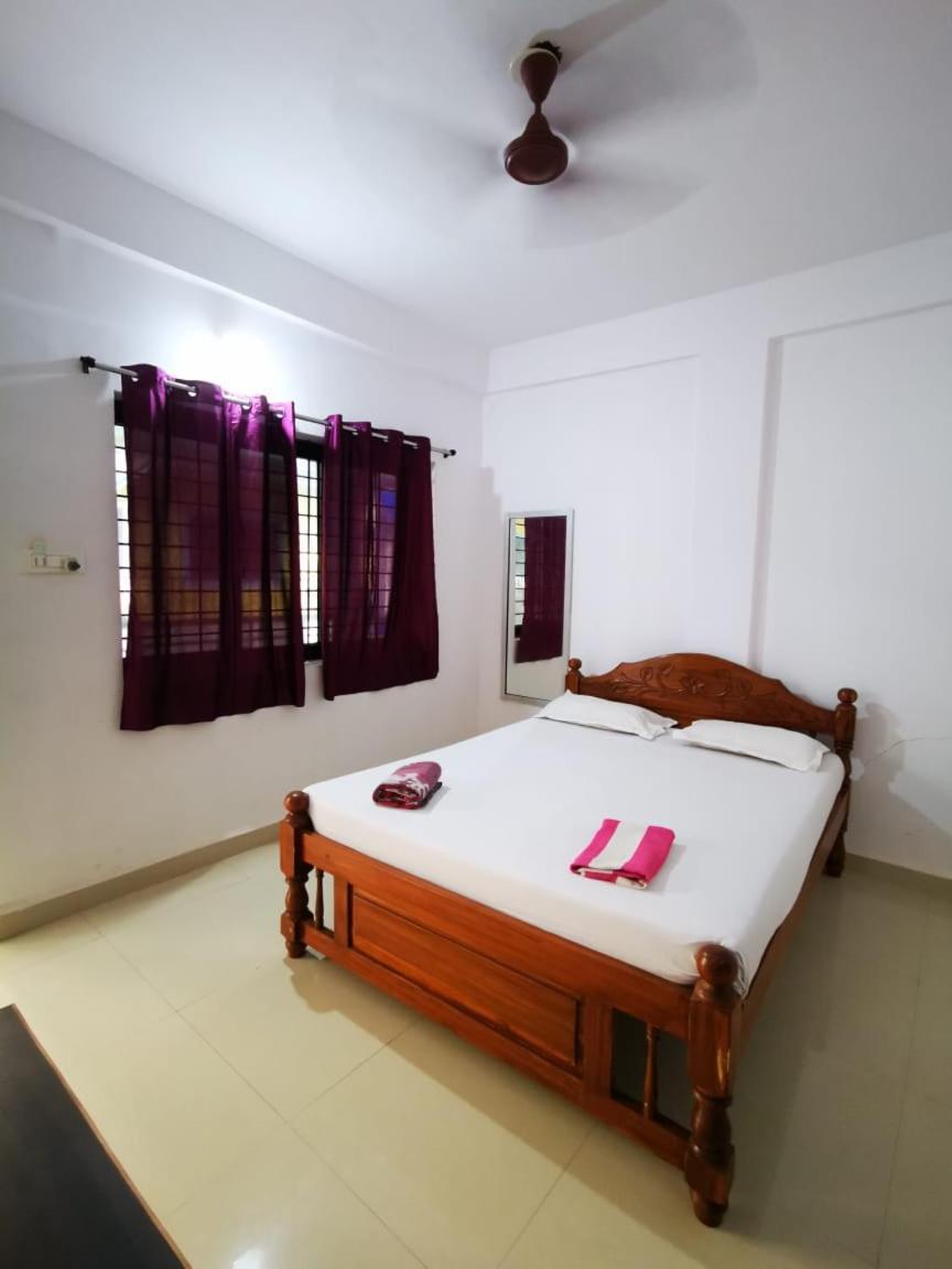Ivon Guest House Arambol Bilik gambar